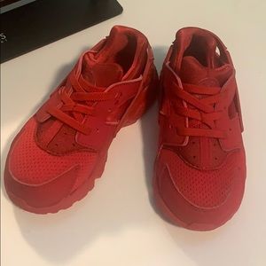 Nike air red huarache